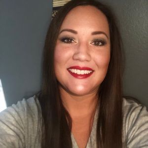 Meet your Posher, Tisha